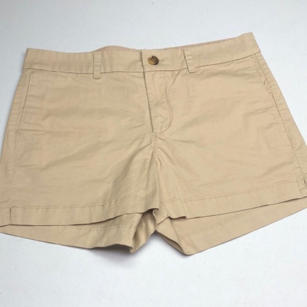 LIKE NEW OLD NAVY TAN EVERYDAY SHORTS 10/30 ⭐️
